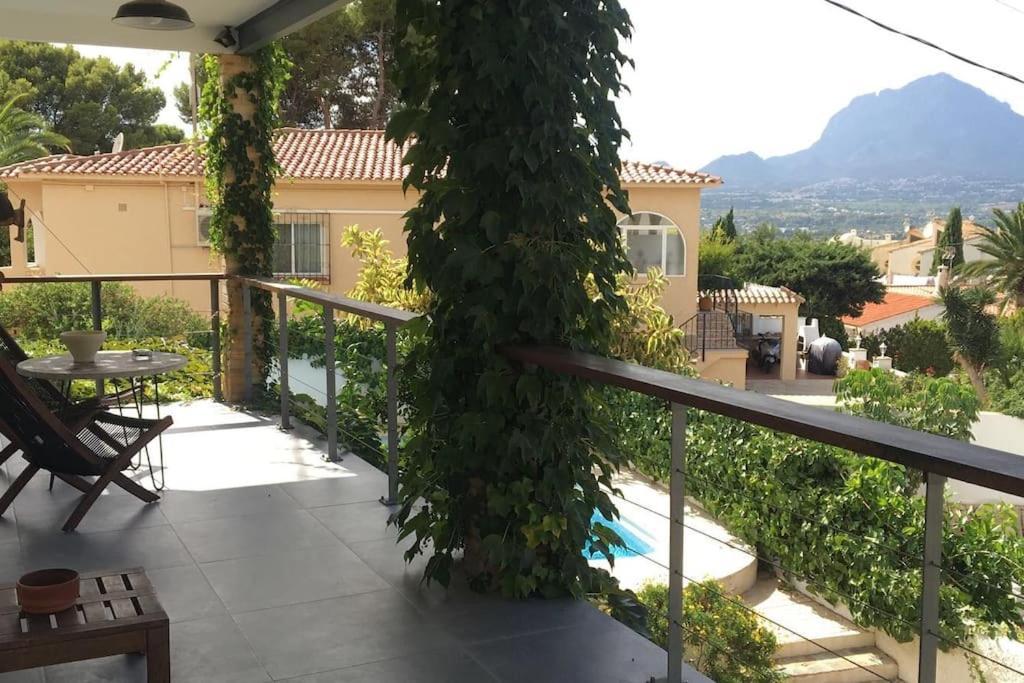 Villa In Albir L'Alfas del Pi Luaran gambar