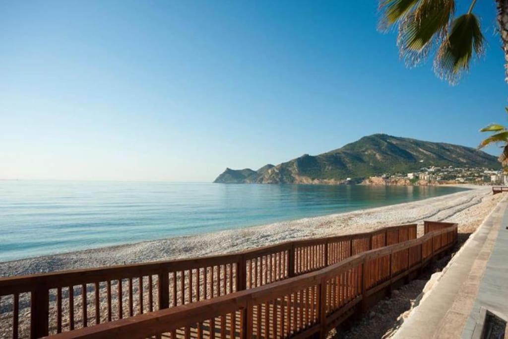 Villa In Albir L'Alfas del Pi Luaran gambar